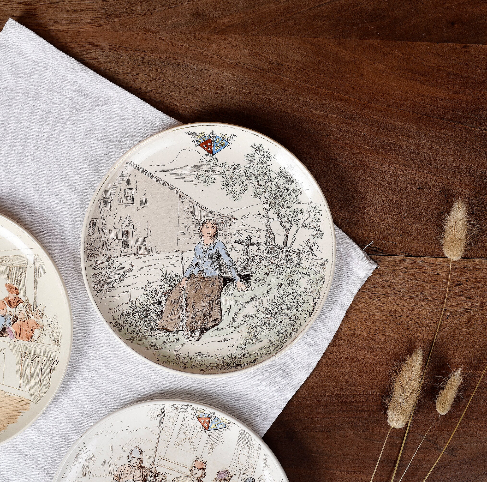 クレイユ・モントロー アンティーク ジャンヌ・ダルク ディナーウェア