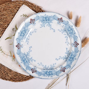 Creil Montereau. Antique French Earthenware Serving Plate by Creil and Montereau, 19th Century - French vintage Tableware. Blue Transferware