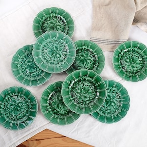 Sarreguemines dessert or cheese plates in French green majolica, decorated with vine leaves and bunches of grapes - US Customs Fees Covered