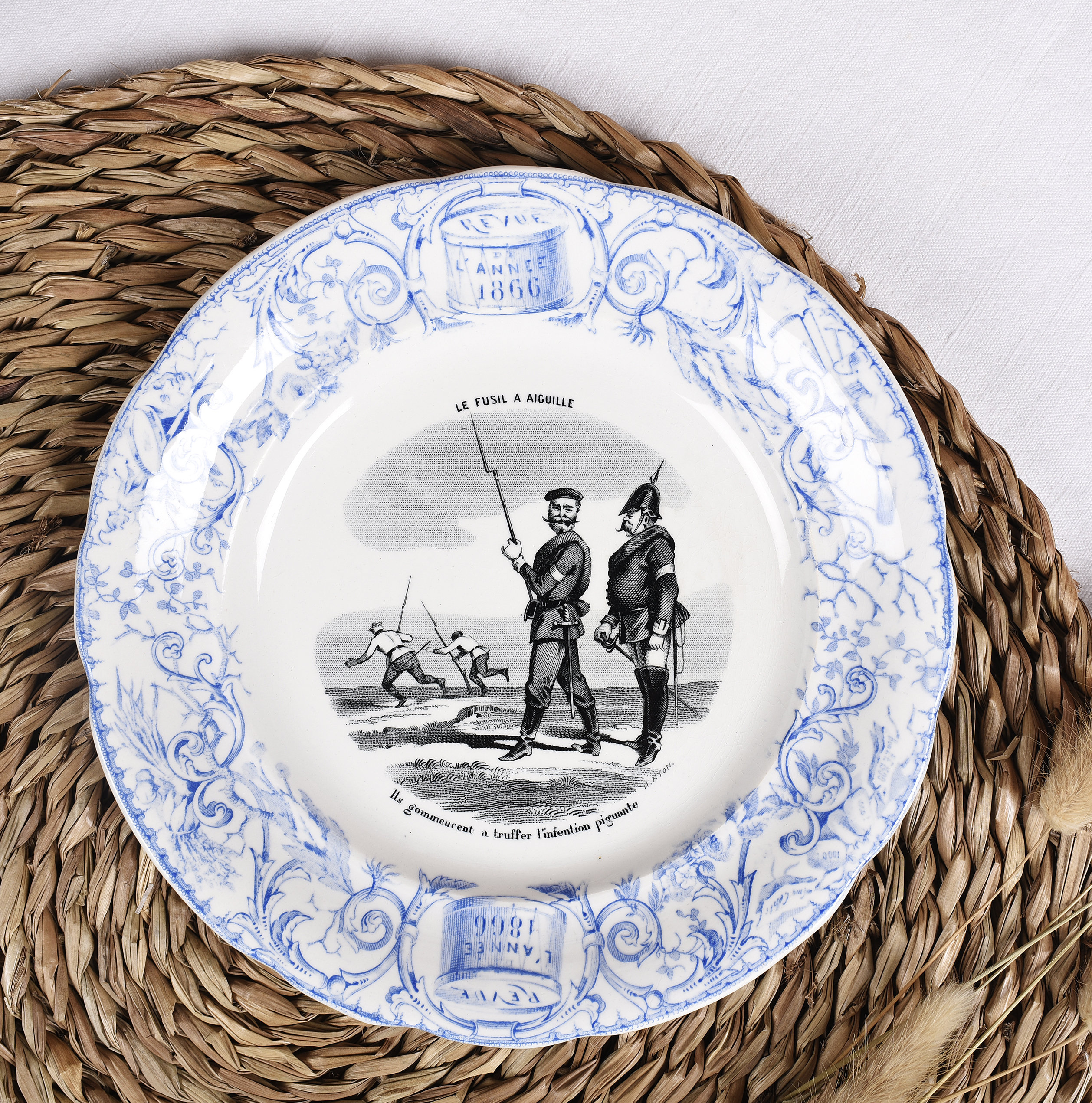 ピ*ー様 H.Boulenger Choisy-le-Roi プレート Choisy le Roi. Assiette à dessert ancienne en faïence (H.Boulenger
