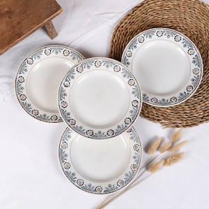 St Amand plates, Set of 4 antique French dinner plates, Amandinoise series. Vintage French tableware. Dinner ware from the 19th century.