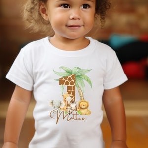 T-Shirt Geburtstagsshirt personalisiert Geburtstagskind Junge Mädchen Dschungeltiere Safari Giraffe Zebra Löwe Wild One 1. Geburtstag Kinder Bild 3