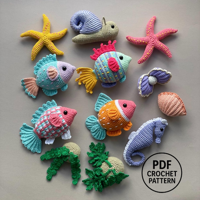 10-i-1-virkmönster för akvarier i PDF-format. 10-i-1-amigurumi med havsdjur. Fisk, mussla, sjöstjärna, snigel, sjögräs bild 1