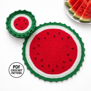 Mönster för virkad bordsunderlägg i vattenmelon i PDF-format. Dekoration för kök med frukt. Rund sommarbordsunderlägg