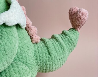 ドラゴンの編み図（PDF）。大きなあみぐるみぬいぐるみ。ファンタジー