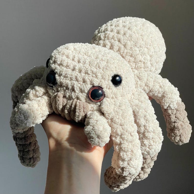 Realistic Spider Crochet Pattern PDF. Plush Stuffed Animal Tutorial. Large Amigurumi Toy image 18