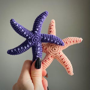 10-i-1-virkmönster för akvarier i PDF-format. 10-i-1-amigurumi med havsdjur. Fisk, mussla, sjöstjärna, snigel, sjögräs bild 20