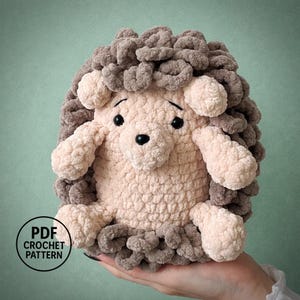 Patrón de crochet de erizo realista. Peluche en PDF. Tutorial de amigurumi grande.