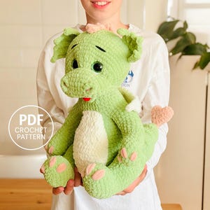 Patrón de dragón de peluche a crochet en PDF: Amigurumi grande. Tutorial de crochet de animal de fantasía de peluche.