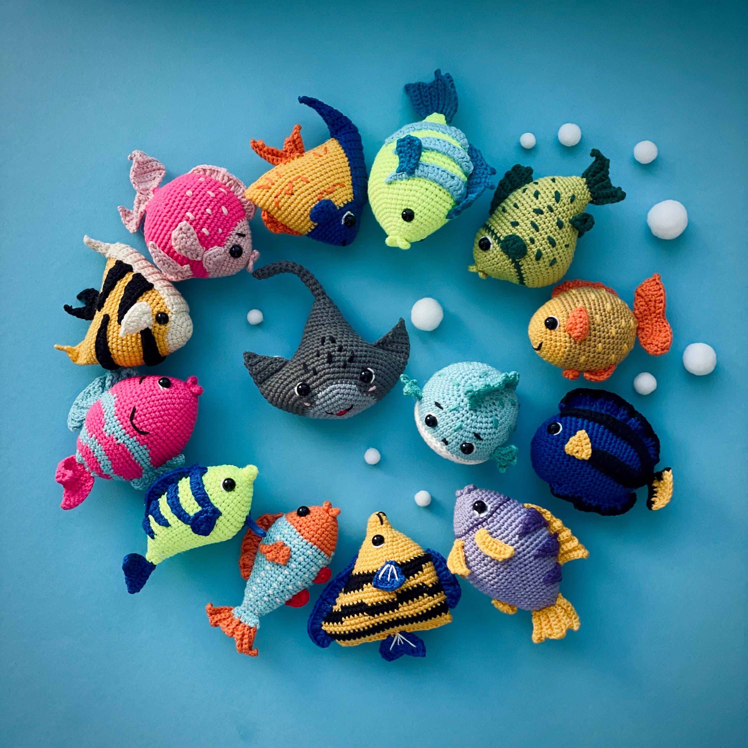 水族館の大きなかぎ針編みパターンPDF：熱帯サンゴ礁の魚。海の生き物