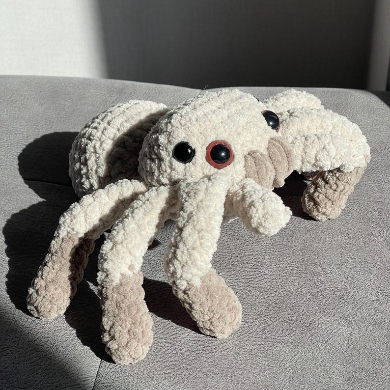Realistic Spider Crochet Pattern PDF. Plush Stuffed Animal Tutorial. Large Amigurumi Toy image 10