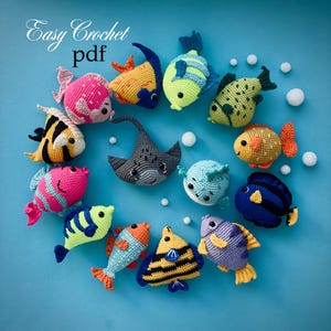 Modelli di uncinetto di pesce PDF. Set: 14 in 1 modello. Modello di animali dell'oceano. Amigurumi fai da te di razza. Mobile per bambini a forma di pesce. Tutorial modello USA