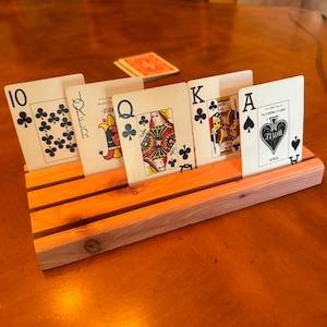 Speelkaarthouder, kaarthouder aromatisch cederhout, houten kaarthouder cadeau