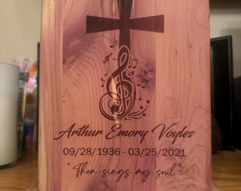 Urna de cruz / Urna humana de cedro / Urna de madera / Urna de cremación / Urna para cenizas / Caja conmemorativa de cedro / Urna de crucifijo / Urna religiosa / Aromática