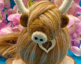 Needle Felted Highland Cow - Brown Handmade Highland Coo.