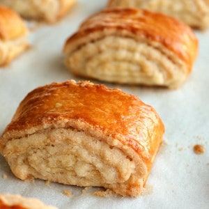 Easter Armenian Bliss: Gata with Walnut, Hazelnut, Macadamia or Tahini Elegance Pastry