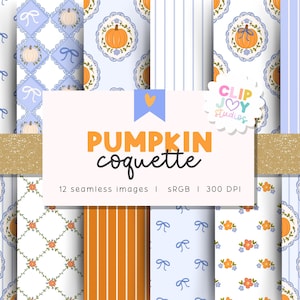 Puede incluir: Una colección de 12 patrones digitales sin costuras con calabazas naranjas, lazos azules y motivos florales sobre fondos blancos y azul claro. La etiqueta central muestra el texto PUMPKIN coquette, 12 seamless images, sRGB, 300 DPI.