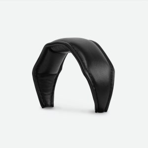Può includere: Fascia in pelle nera per cuffie. La fascia è progettata per essere comoda e resistente.
