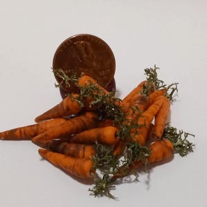 Miniature Dollhouse (3) Dirty Carrots 1:12 scale Fruit Vegetable Garden Food Kitchen #6653
