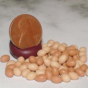 Miniature Dollhouse Half dozen (6) Country Eggs 1:12 scale Chicken Dairy Food Kitchen #3045