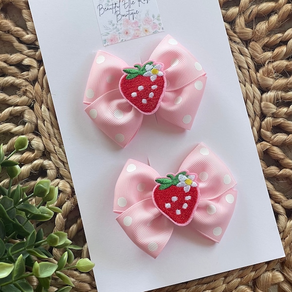 Strawberry bows, strawberry hair bows for girls, Strawberry toddler bows, Strawberry baby bows, Strawberry pigtail bows, toddler pigtail bow