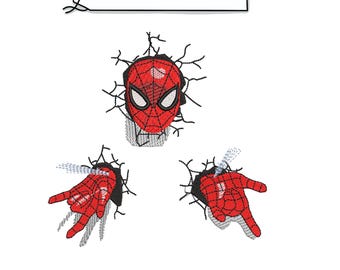 Può includere: Design per ricamo con una maschera di Spider-Man rossa e nera e due mani, con un effetto muro crepato. Il testo "EMBROIDERY DESIGN" è in alto. Sotto ci sono le abbreviazioni dei tipi di file: DST, EXP, XXX, HUS, PES, PEC, VP3, JEF.