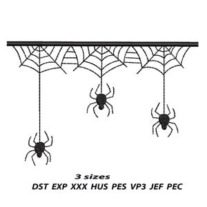 Könnte beinhalten: Schwarzes Halloween-Stickdesign mit drei Spinnennetzen und darunter hängenden Spinnen. Das Design enthält den Text "3 Größen" und Dateityp-Abkürzungen.