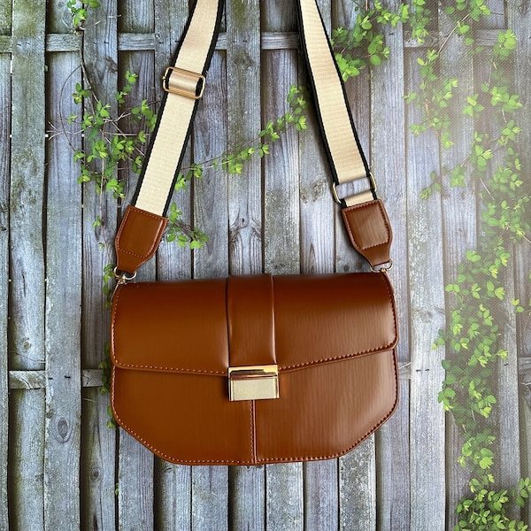Vegan leather bag, Crossbody bag, Shoulder bag,tote bag,Black small handbag,leather purse, leather backpack, Minimalist Style,make up bag