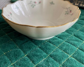 Lenox Rose Manor sculpted bowl with 24k gold trim