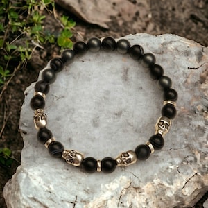 Men&#39;s Sardonyx Skull Bracelet