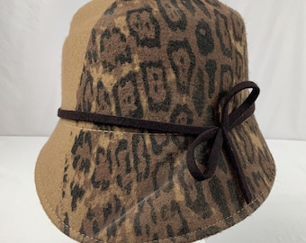 Vintage Women’s Leopard Print Wool Laine Cloche Hat Made In Italy