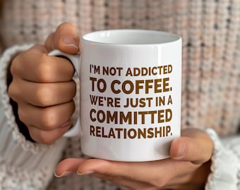 El amor se prepara aquí - Taza de cerámica de 11 oz