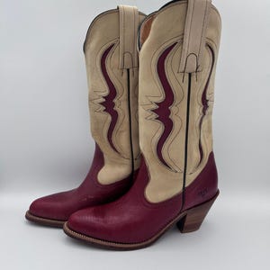 Vintage Frye cowboylaarzen, tweekleurige crèmekleurige en rode leren westernlaarzen – damesmaat 6B
