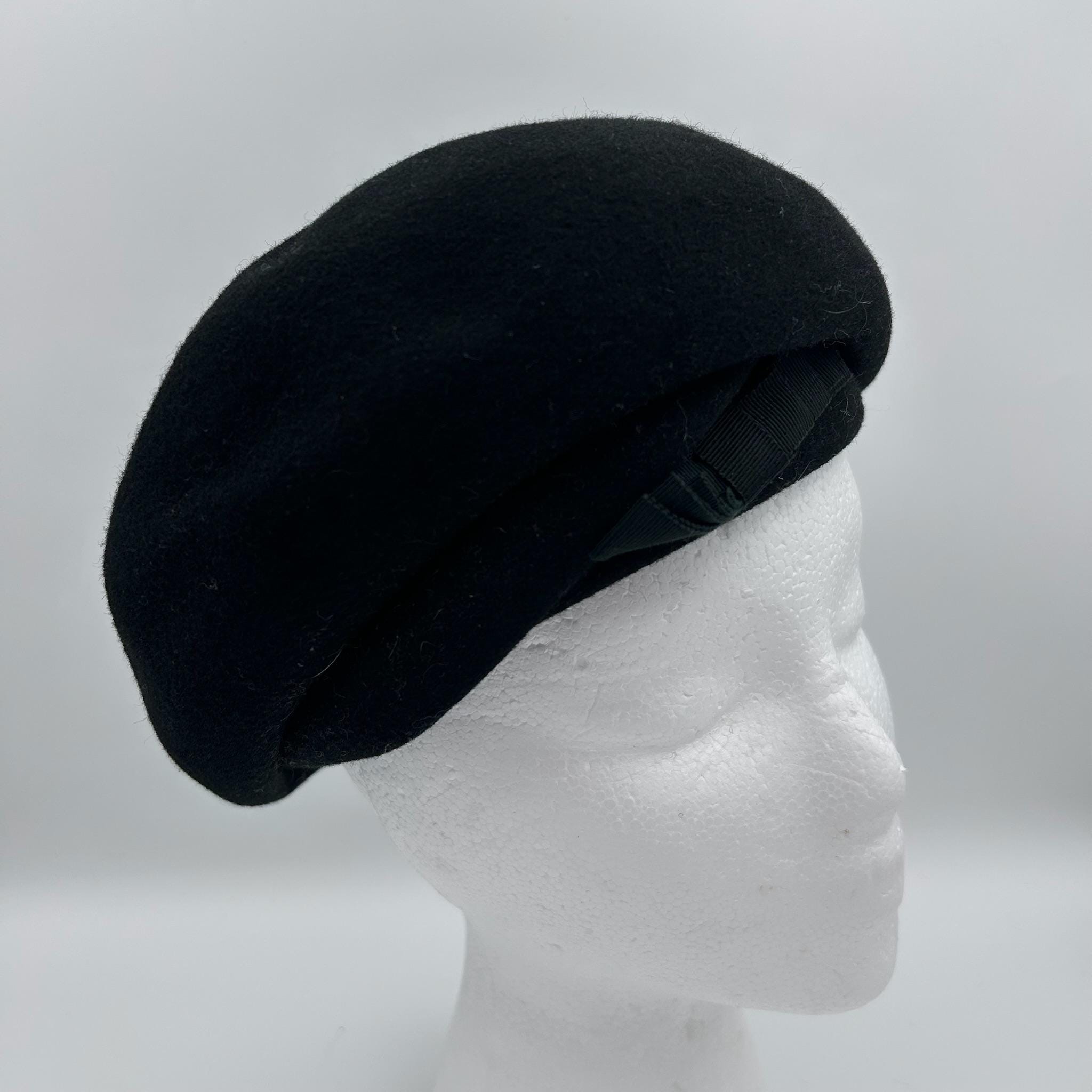 Vintage Union Made Black Wool Beret With Ribbon Detail - Mid  display picture 1