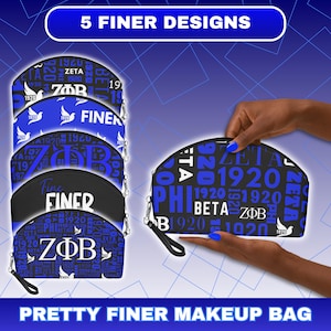 Bolsa de maquillaje She’s Finer - Bolsa de cosméticos personalizada - Diseño azul rey y blanco - Regalo de belleza con letras griegas para ella y la hermandad Finer