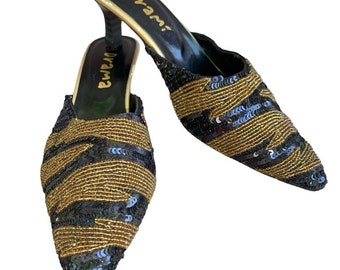Darma Kitten Heels verzierte Slip-On-Pantoletten, Goldperlen und schwarze Pailletten, Größe 9