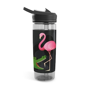 Flamingo-Alligator-Standoff CamelBak Eddy® 20-Unzen-Wasserflasche, Frühlings-Sommer-Preppy-Stil, Training-Fitnessstudio-Strandlachen-Spazieren, Wandern, Radfahren