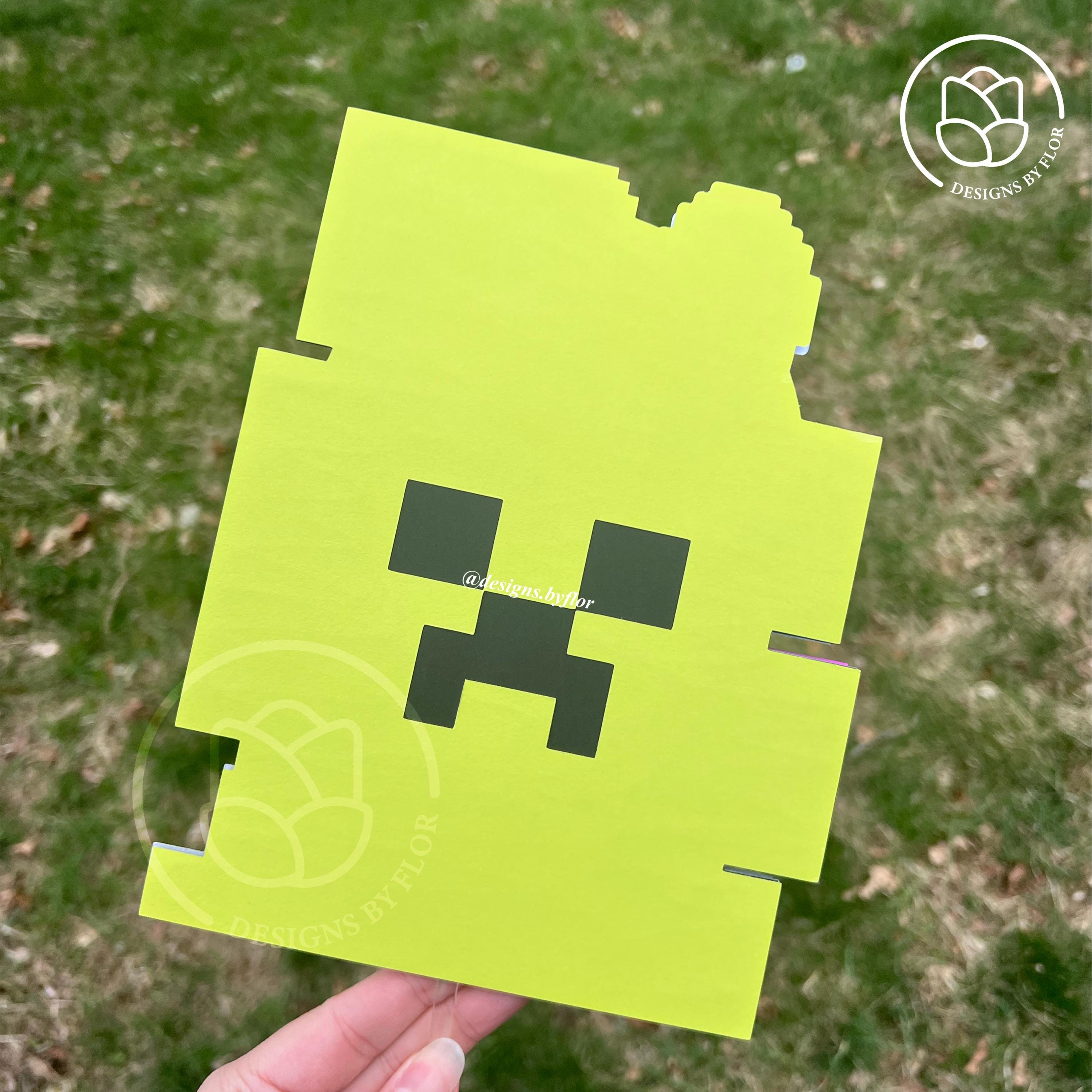 Minecraft 3D Cake Topper - Cardstock