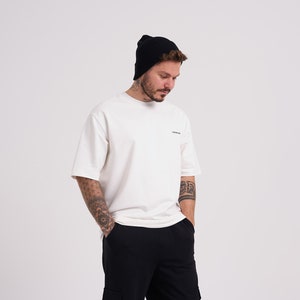Premium quality oversized mens t-shirt, Blank soft comfort colors white t-shirt, Solid cotton t-shirt, Durable t-shirt Sezarcollections