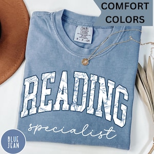Floral Chinoiserie Reading Specialist Shirt Comfort Colors® Reading Specialist Shirts Blue Chinoiserie Back To School Reading Teacher TShirt