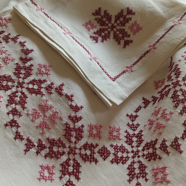 TOVAGLIETTA D'EPOCA IN COTONE BIANCO RICAMATA 88x88 - V - La Primula