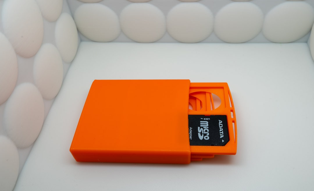 SD Memory Card Holder / Case 12 Card Capacity Fits in Any Camera Bag