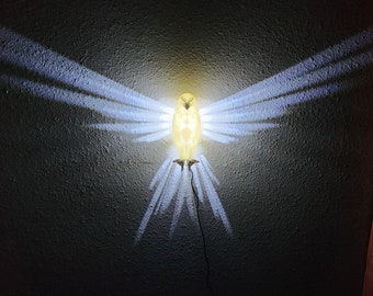 Majestic Bald Eagle Wall Light