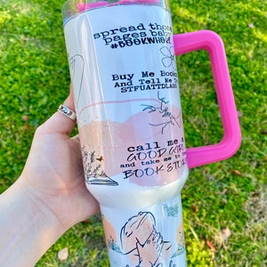 Kryddig bokläsare 120 cl tumbler med handtag och sugrör | duktumbler | resemugg | törstsläckare | Bokälskare | Presenter till läsare | SMUT