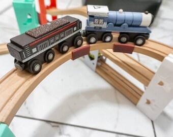 Track Squeezers 3D Printed Wooden Track Bridge Adapter -45 Degree Angle- Brio, Thomas the Train, IKEA Trains - Railroad Expansion Accessory