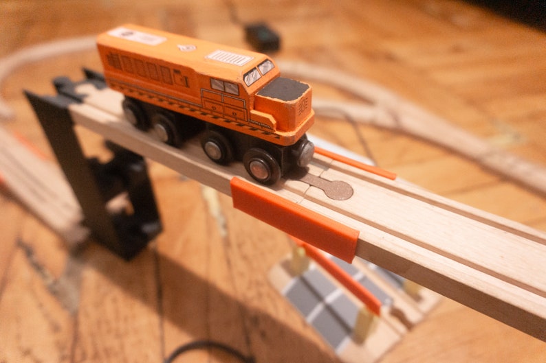 Track Squeezers, 3D Printed Wooden Track Bridge Adapter, Brio, Thomas