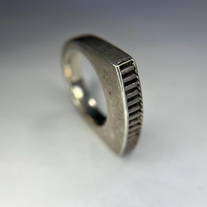 Machine age ring