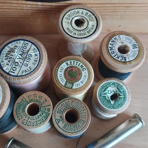 Batch of 8 spools thread, wood various brands Brook & bros, Ackermann's, Dewhurst, Belding Corticelli a small vintage iron needle case image 2