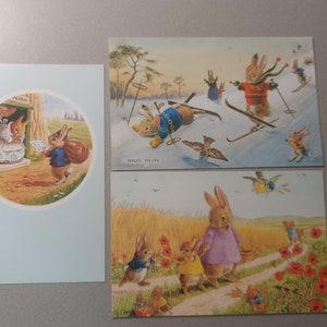 Lot de 3 cartes postales inutilisées de Racey Helps : le champ de maïs, du plaisir à skis et une lettre pour madame l'écureuil. La Société Médicis Ltée