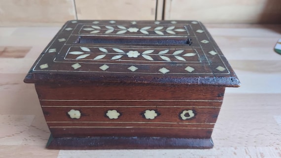 antique wooden cigarette dispenser Vintage Inlay Carved Wood Box Holder Cigarette dispenser, art deco, Wooden